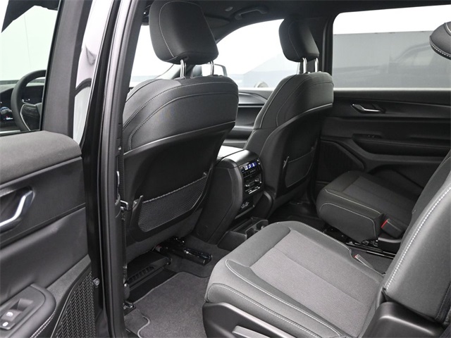 new 2025 Jeep Grand Cherokee L car, priced at $38,778