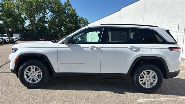 new 2025 Jeep Grand Cherokee car, priced at $41,648