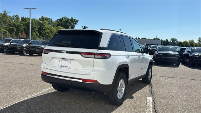 new 2025 Jeep Grand Cherokee car, priced at $41,648