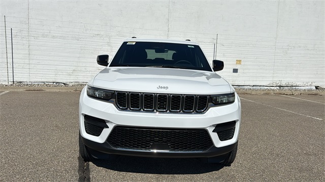 new 2025 Jeep Grand Cherokee car, priced at $41,648