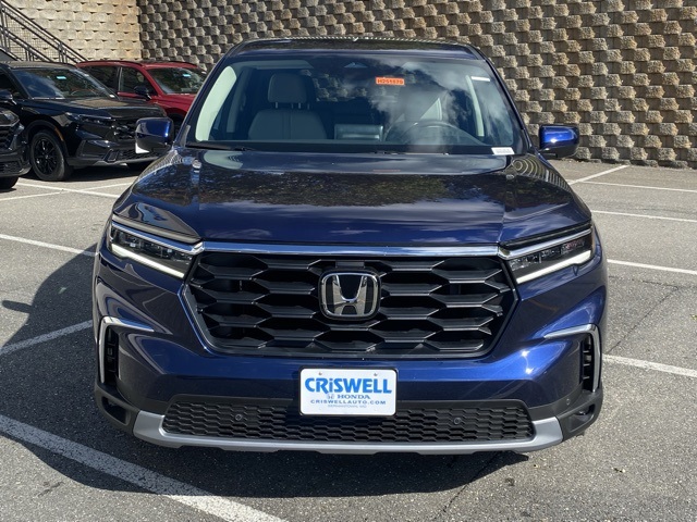 new 2025 Honda Pilot car, priced at $43,807
