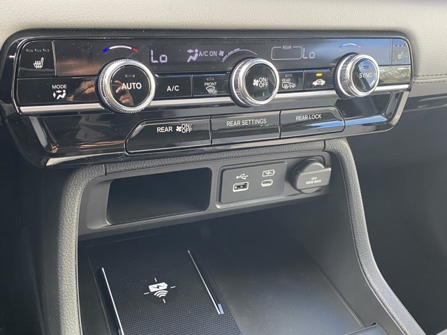 new 2025 Honda Pilot car, priced at $43,807