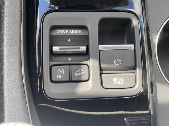 new 2025 Honda Pilot car, priced at $43,807