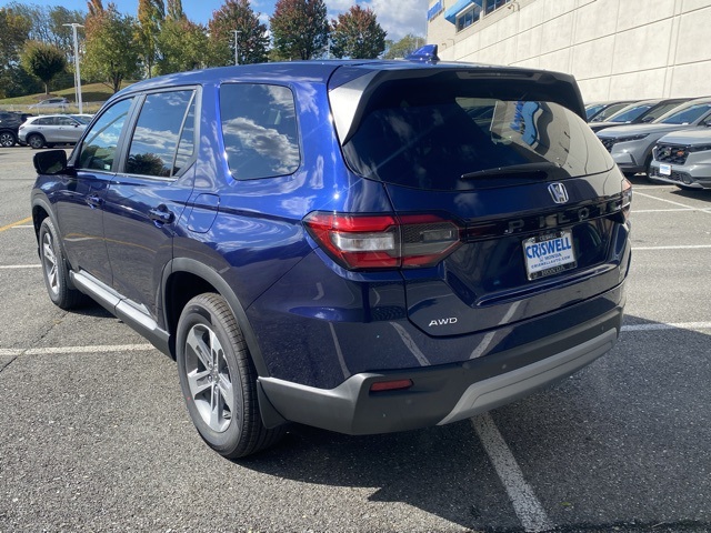 new 2025 Honda Pilot car, priced at $43,807