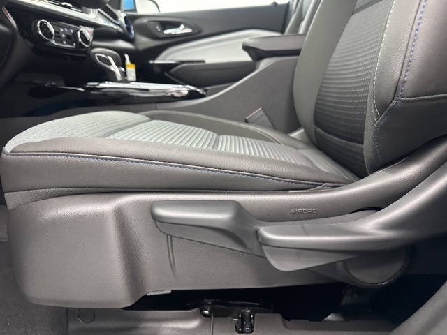 new 2025 Chevrolet Trax car, priced at $25,280
