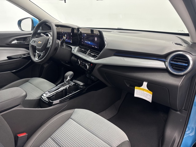 new 2025 Chevrolet Trax car, priced at $25,280