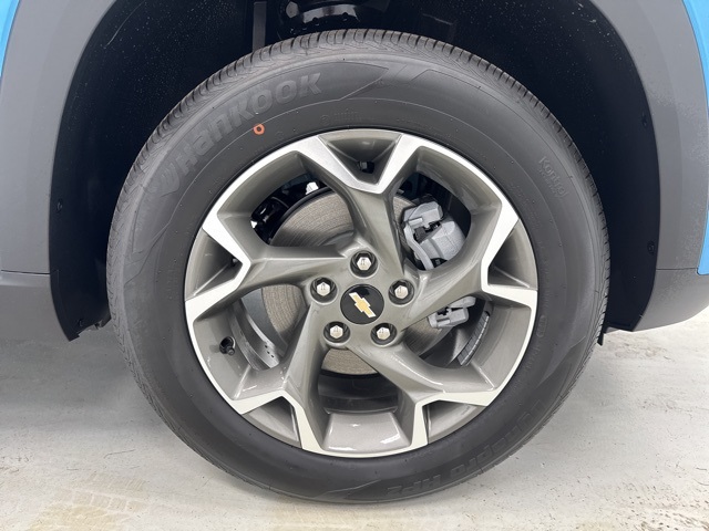 new 2025 Chevrolet Trax car, priced at $25,280