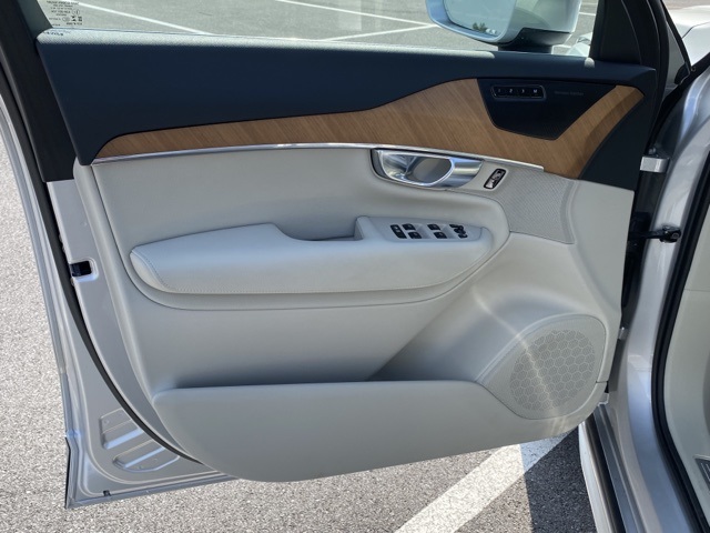 used 2022 Volvo XC90 car, priced at $37,317