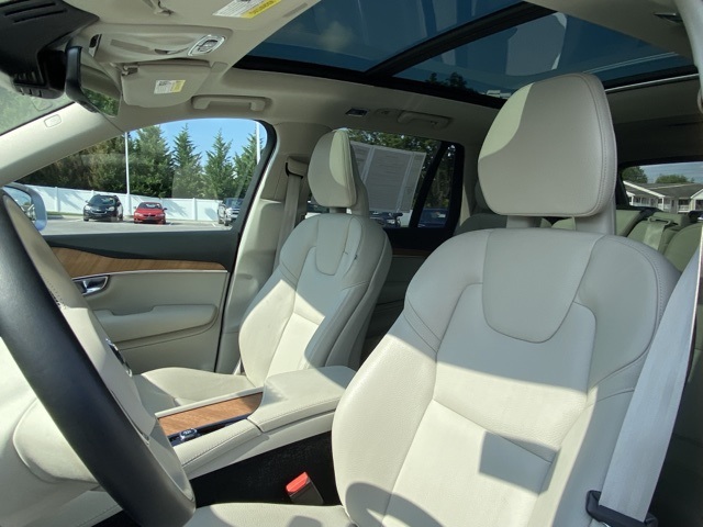 used 2022 Volvo XC90 car, priced at $37,317