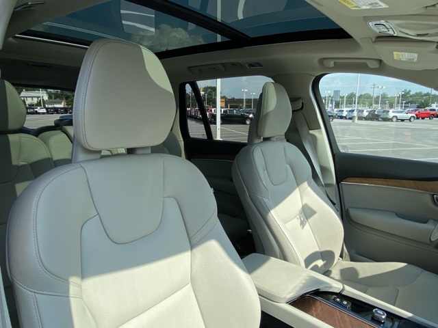 used 2022 Volvo XC90 car, priced at $37,317
