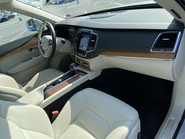 used 2022 Volvo XC90 car, priced at $37,317