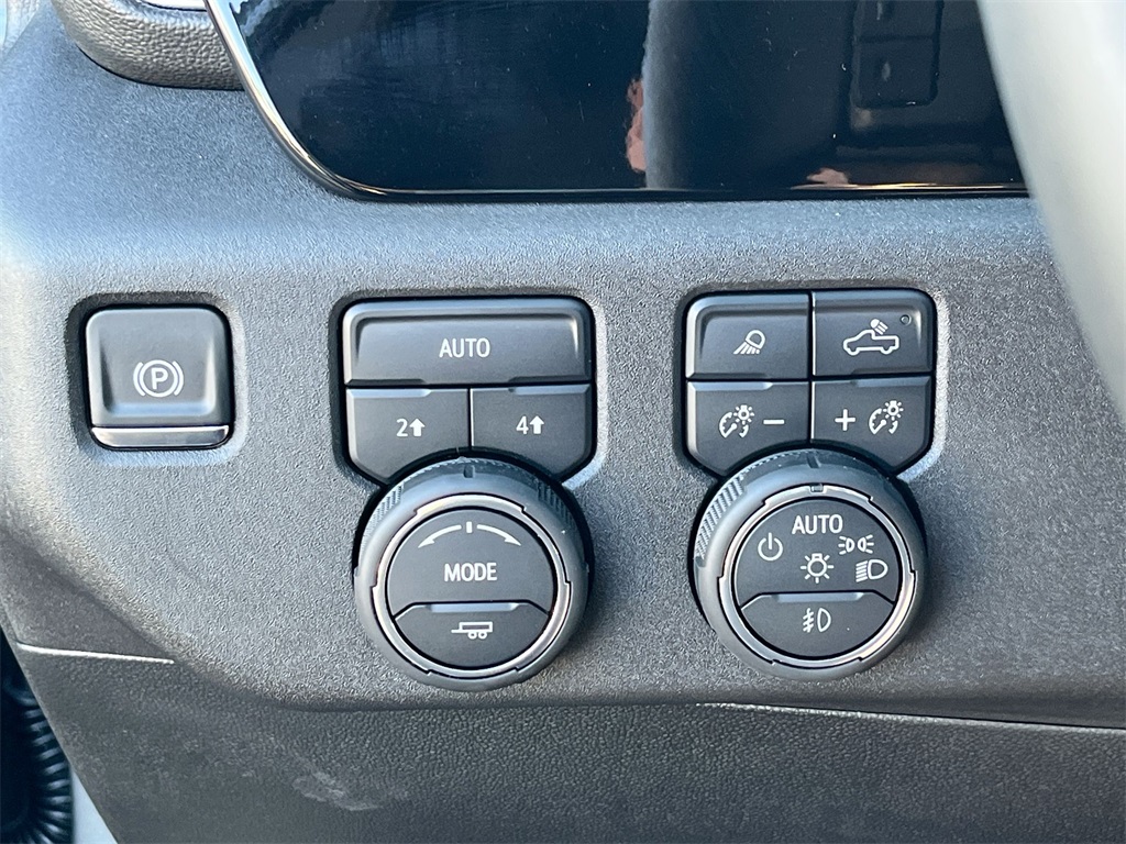 new 2025 Chevrolet Silverado 1500 car, priced at $58,802