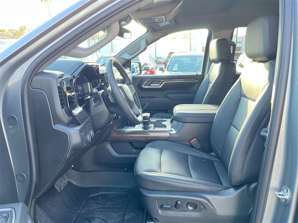 new 2025 Chevrolet Silverado 1500 car, priced at $58,802