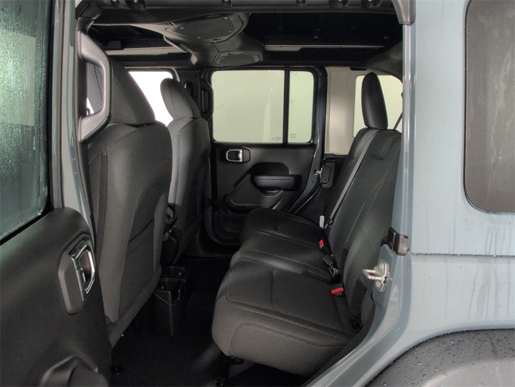 new 2025 Jeep Wrangler car, priced at $44,070