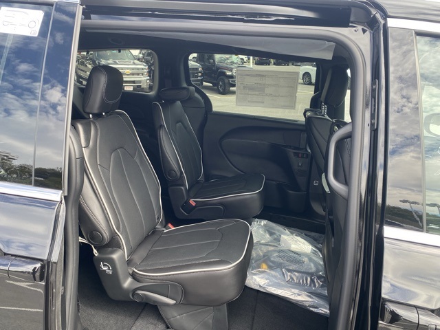 new 2026 Chrysler Pacifica car, priced at $46,536