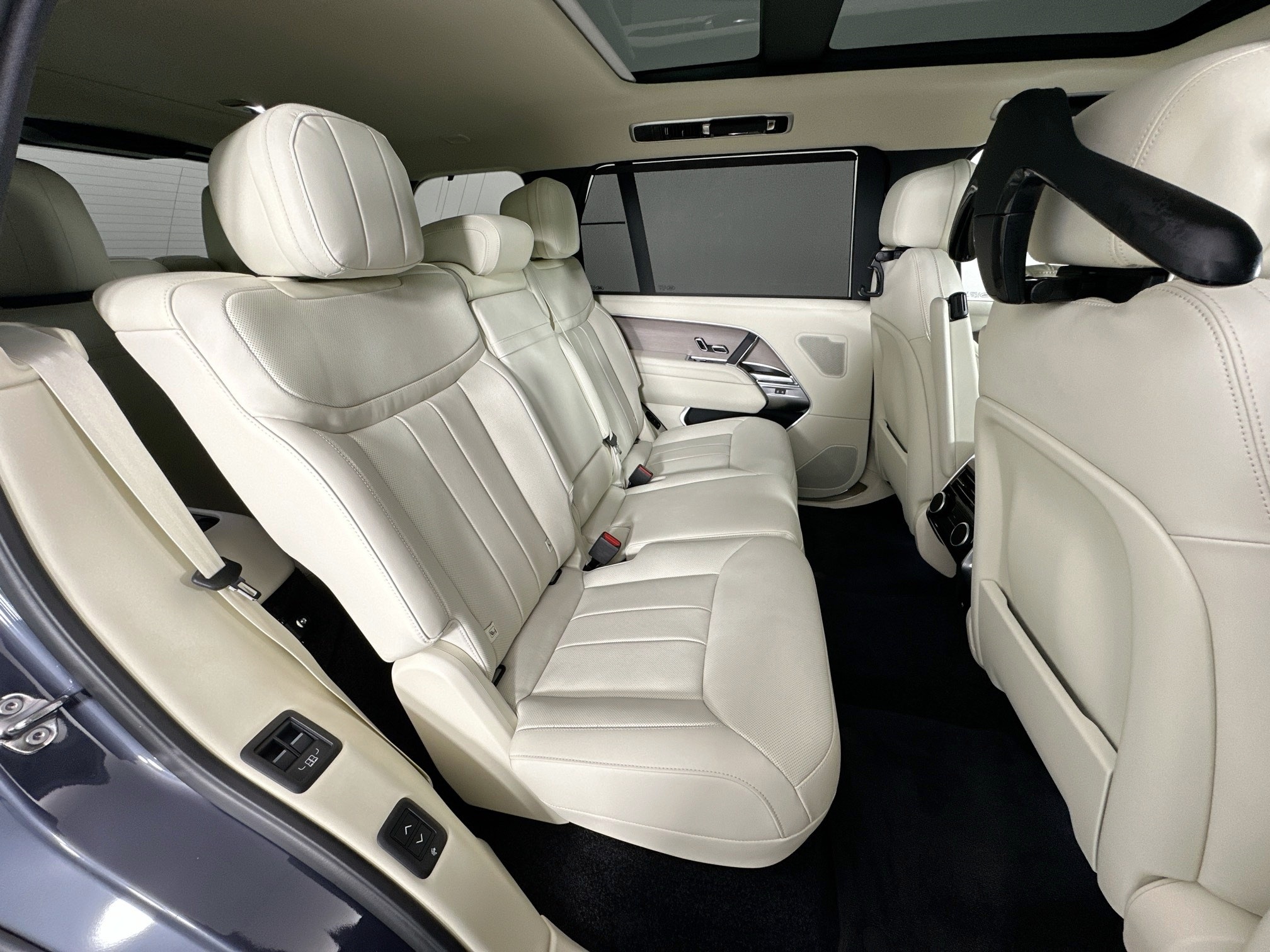 used 2025 Land Rover Range Rover car, priced at $125,999