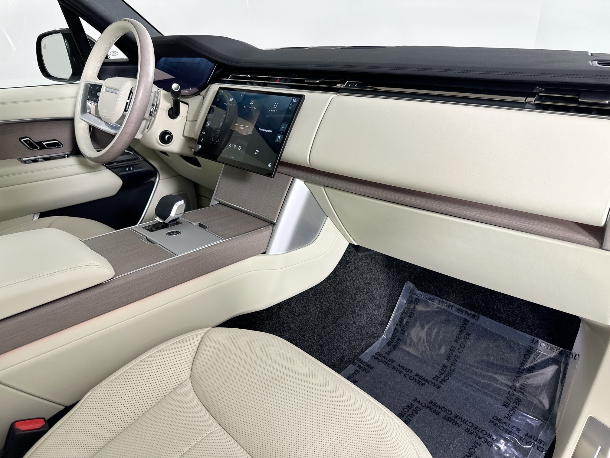 used 2025 Land Rover Range Rover car, priced at $125,999