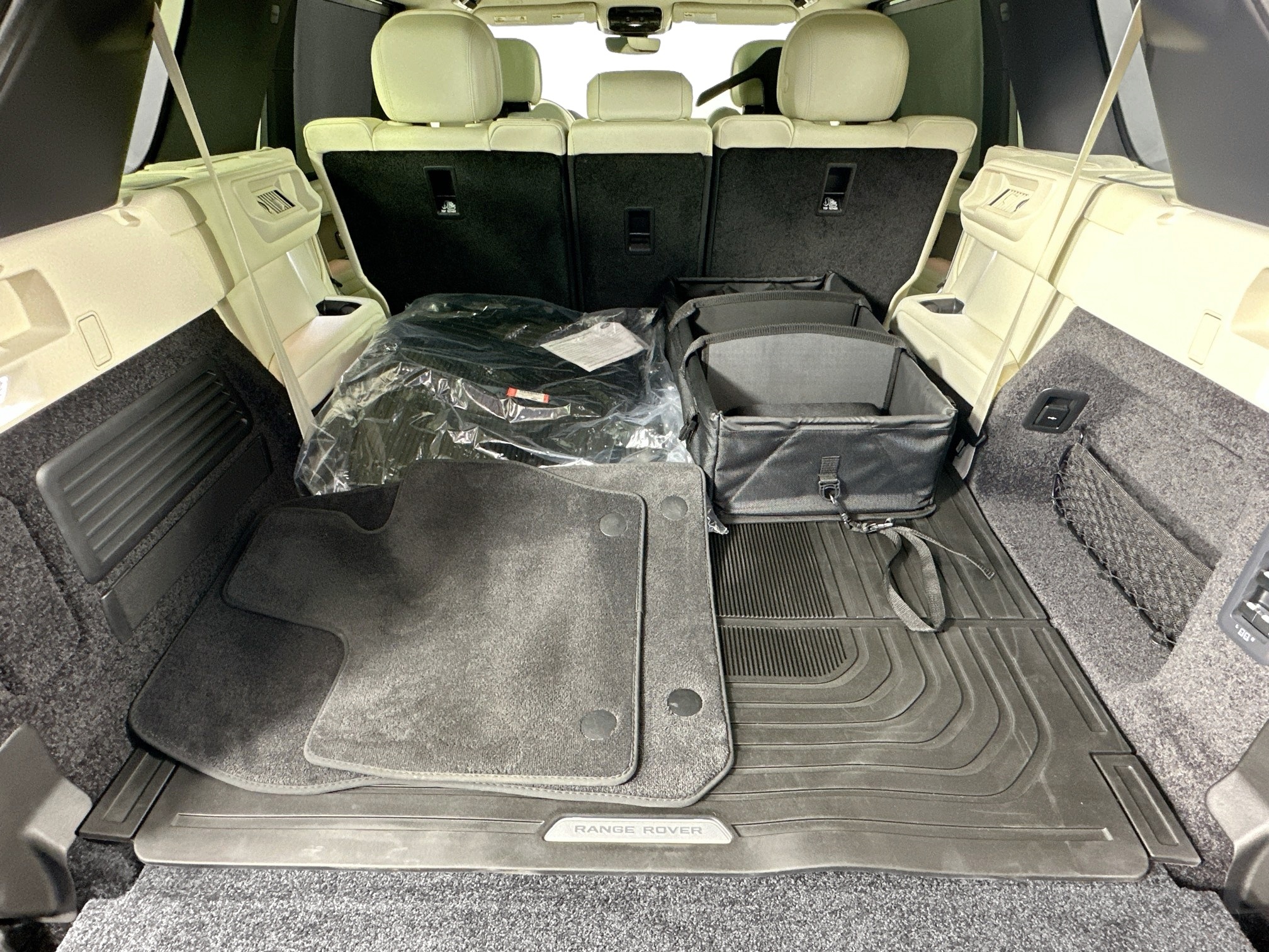 used 2025 Land Rover Range Rover car, priced at $125,999
