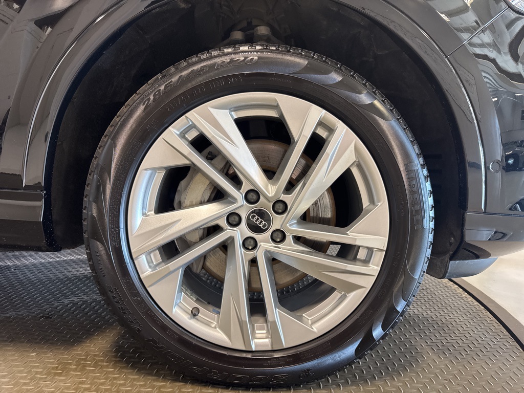 used 2021 Audi Q7 car, priced at $26,986
