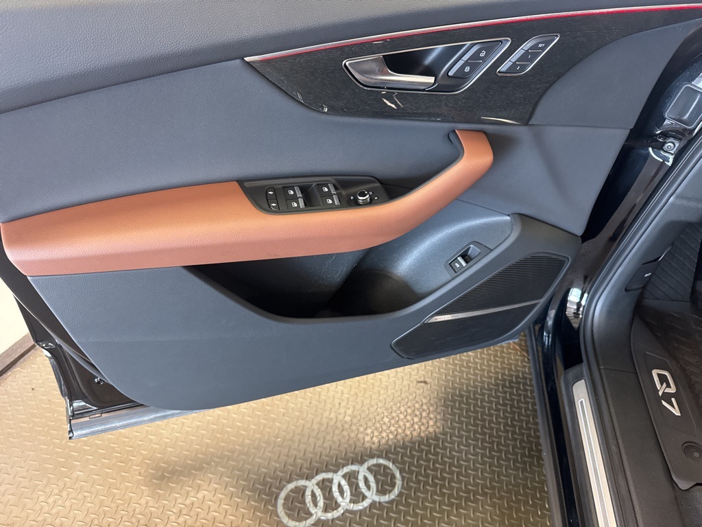 used 2021 Audi Q7 car, priced at $26,986