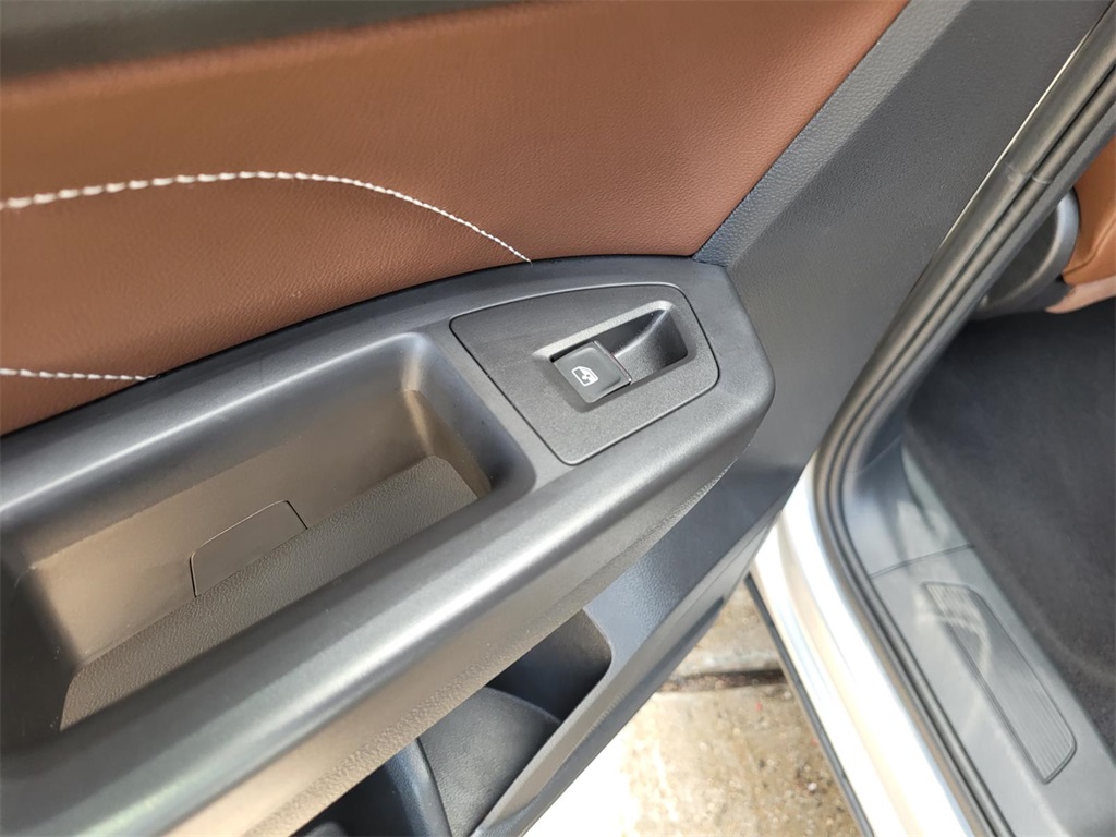 used 2023 Volkswagen Atlas car, priced at $30,075
