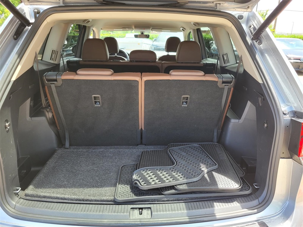 used 2023 Volkswagen Atlas car, priced at $30,075
