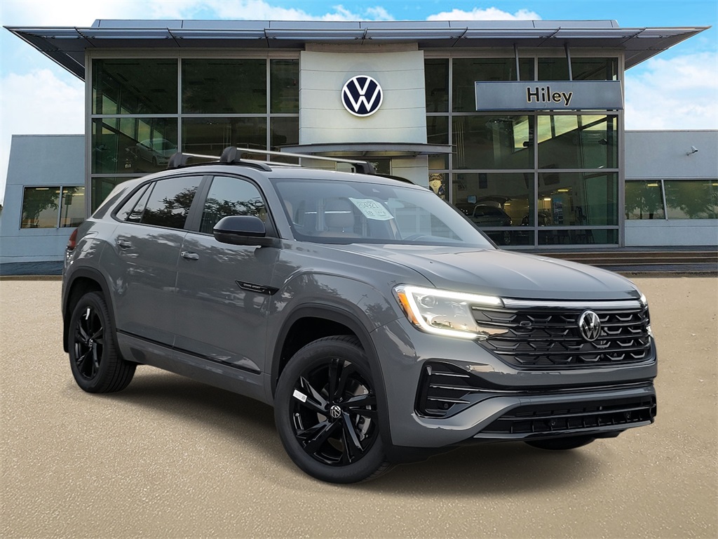new 2026 Volkswagen Atlas Cross Sport car, priced at $53,326