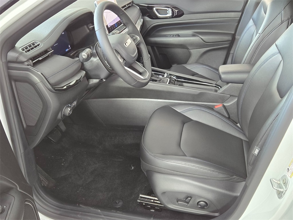 new 2025 Jeep Compass car, priced at $29,235