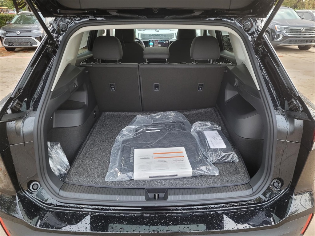 new 2026 Volkswagen Tiguan car, priced at $32,881