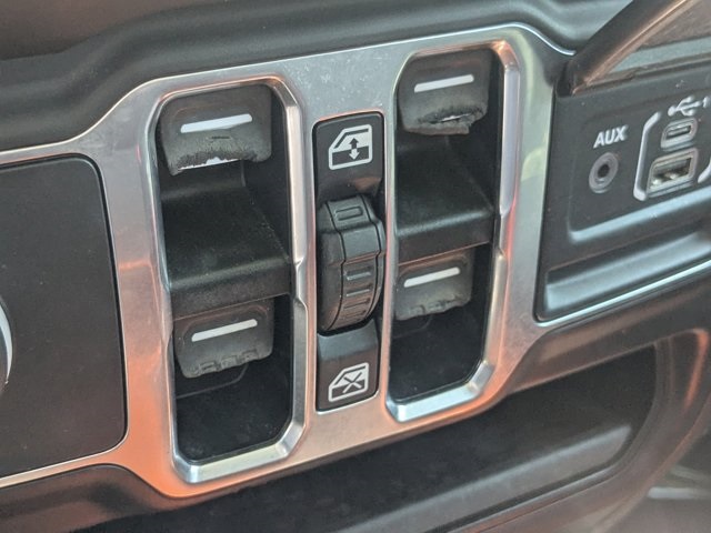 used 2021 Jeep Gladiator car, priced at $27,120