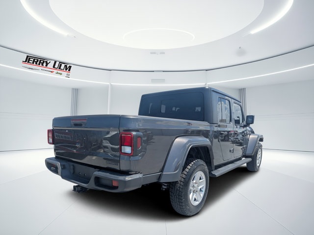used 2021 Jeep Gladiator car, priced at $27,120