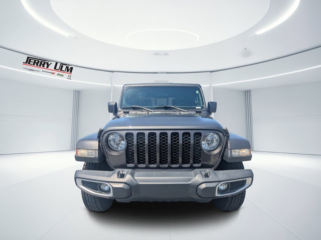 used 2021 Jeep Gladiator car, priced at $27,120