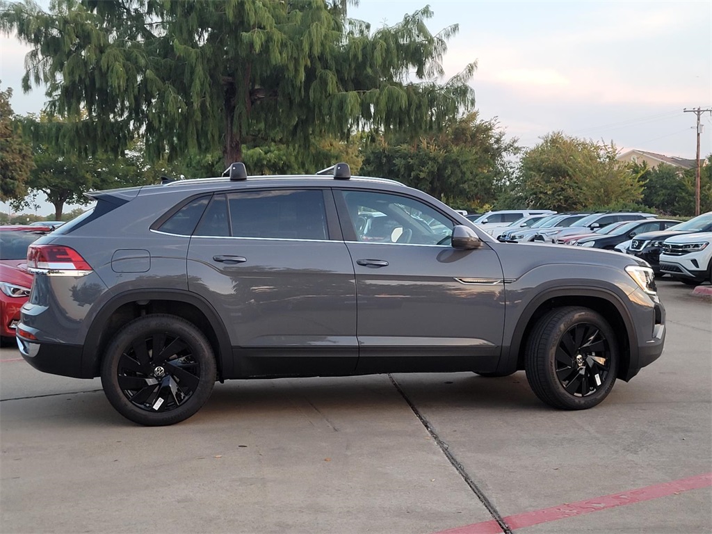 new 2026 Volkswagen Atlas Cross Sport car, priced at $47,044