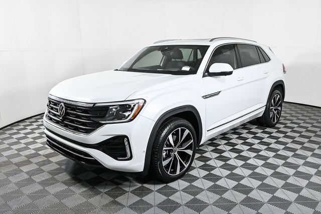 new 2026 Volkswagen Atlas Cross Sport car, priced at $57,847