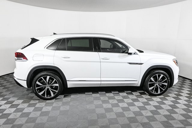 new 2026 Volkswagen Atlas Cross Sport car, priced at $57,847