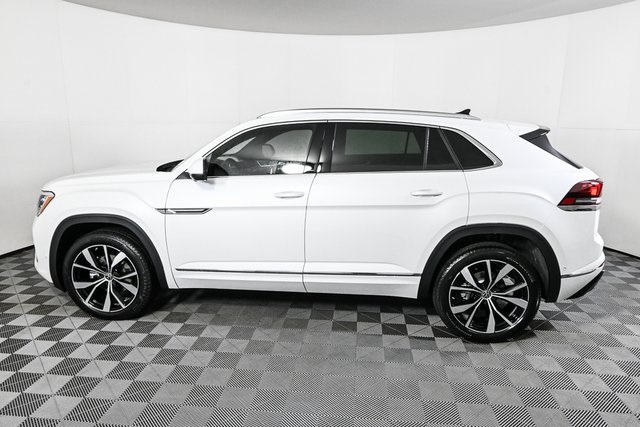 new 2026 Volkswagen Atlas Cross Sport car, priced at $57,847