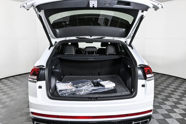 new 2026 Volkswagen Atlas Cross Sport car, priced at $57,847