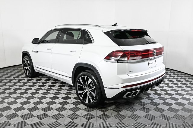 new 2026 Volkswagen Atlas Cross Sport car, priced at $57,847