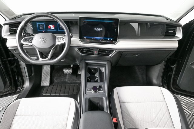 new 2025 Volkswagen Tiguan car, priced at $36,641