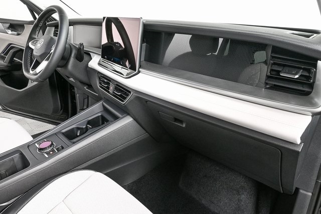 new 2025 Volkswagen Tiguan car, priced at $36,641