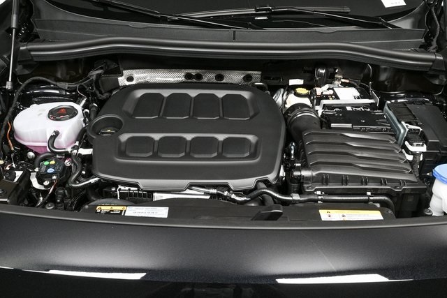 new 2025 Volkswagen Tiguan car, priced at $36,641