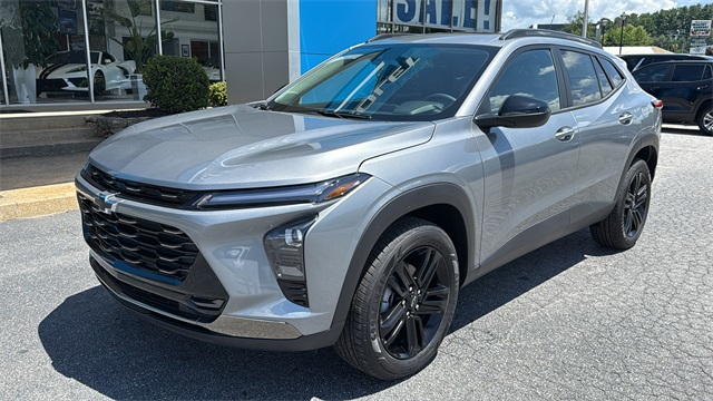 new 2025 Chevrolet Trax car, priced at $27,585