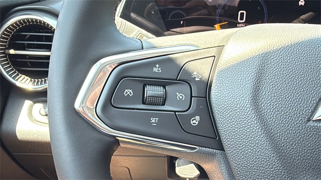 new 2025 Chevrolet Trax car, priced at $27,585