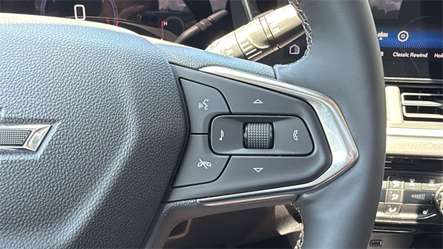 new 2025 Chevrolet Trax car, priced at $27,585