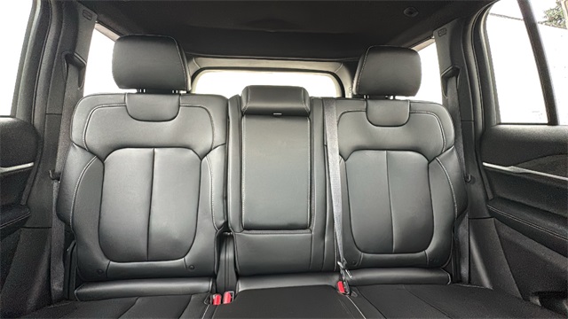 new 2025 Jeep Grand Cherokee car, priced at $46,275