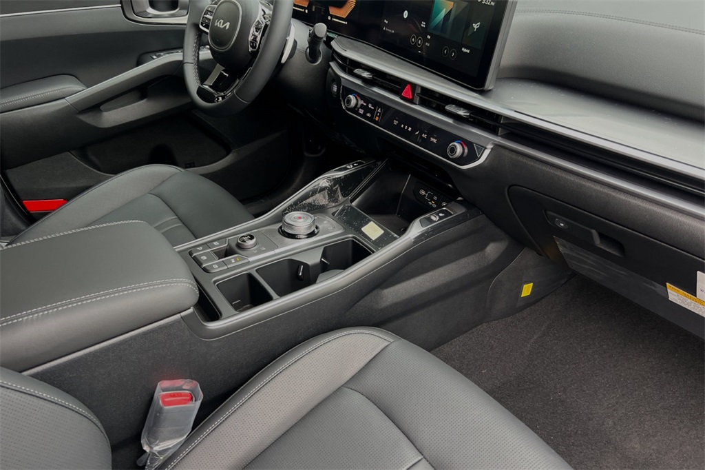 new 2025 Kia Sorento Hybrid car, priced at $39,085