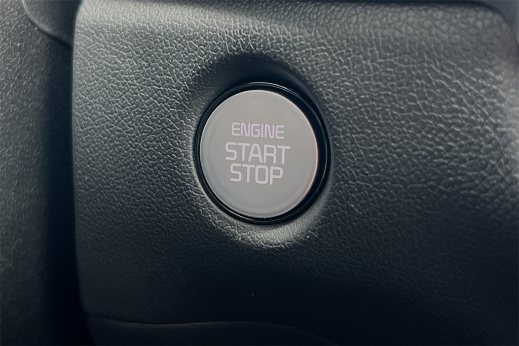 new 2025 Kia Sorento Hybrid car, priced at $39,085