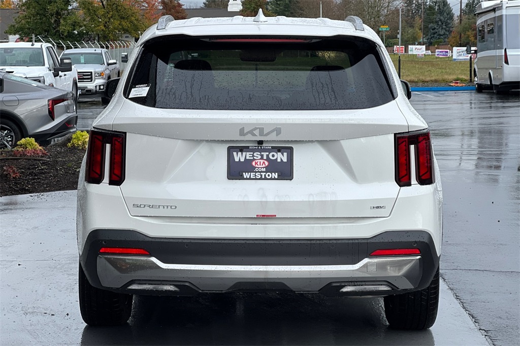 new 2025 Kia Sorento Hybrid car, priced at $39,085