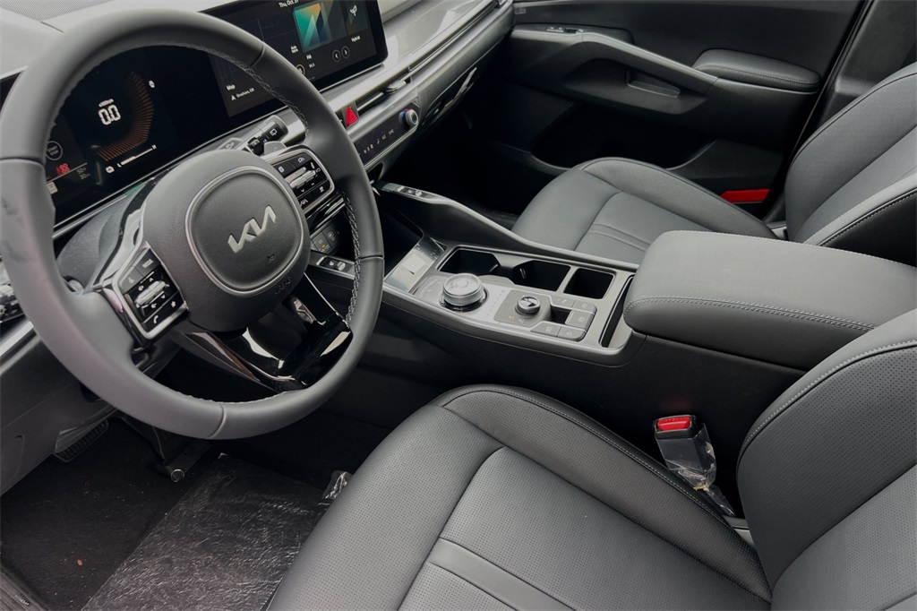new 2025 Kia Sorento Hybrid car, priced at $39,085