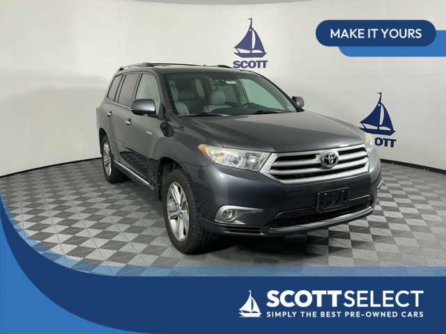 used 2013 Toyota Highlander car, priced at $13,999